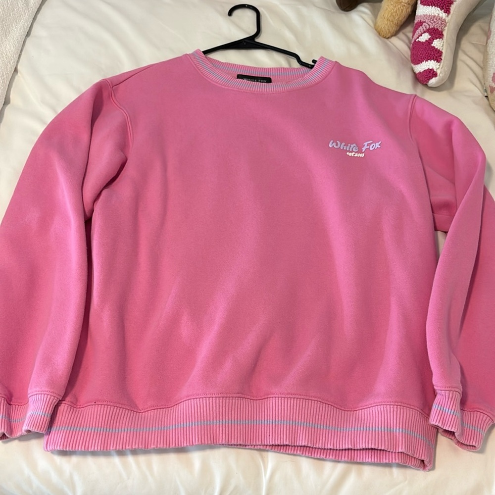 White fox x Darcy McQueeny collab crewneck, size S/M